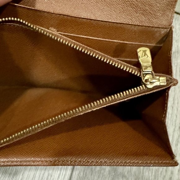Authentic Louis Vuitton Monogram Portefeuille Sarah Long Wallet - Picture 5 of 12